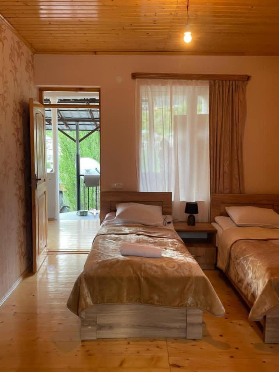 מסטיה Guest House Nene מראה חיצוני תמונה